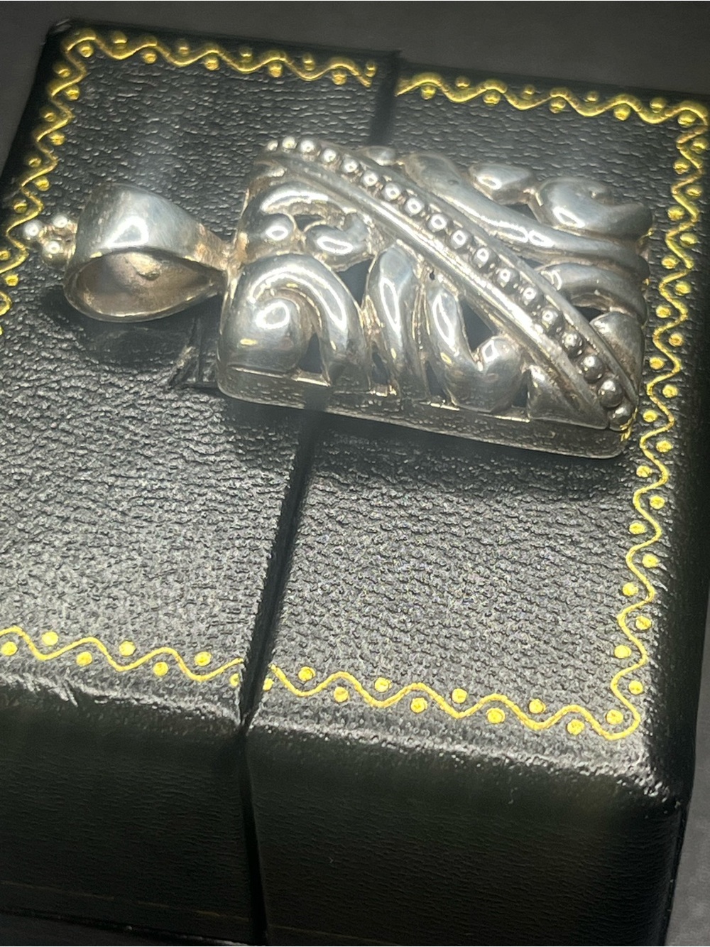 Vintage 925 Sterling Silver Openwork Scroll Pendant